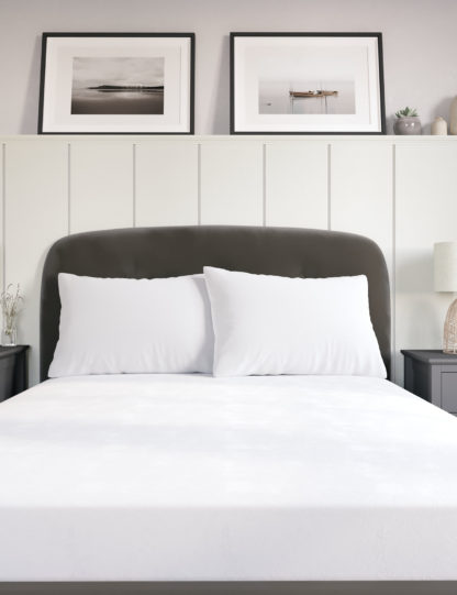 An Image of M&S 2 Pack Egyptian Cotton Standard Pillowcases