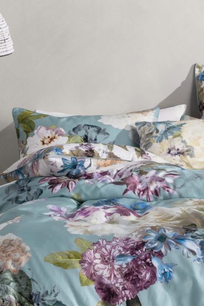 An Image of 'Lena' Floral Pillowcase Set