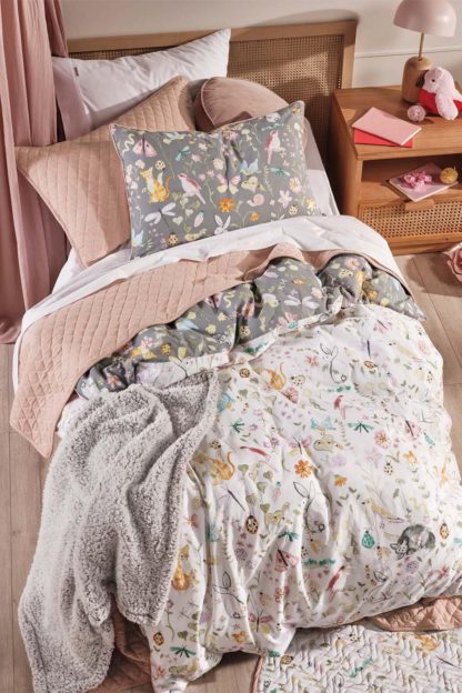 An Image of 'Garden Friends' Kids Duvet Cover Set