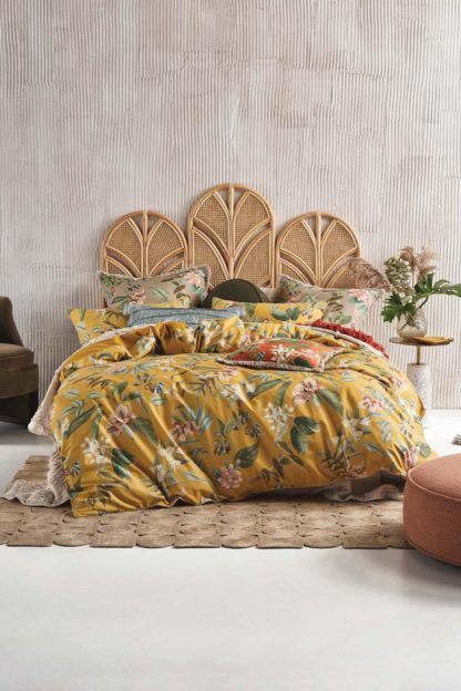 An Image of Bright Floral' Botanical Duvet Cover Set