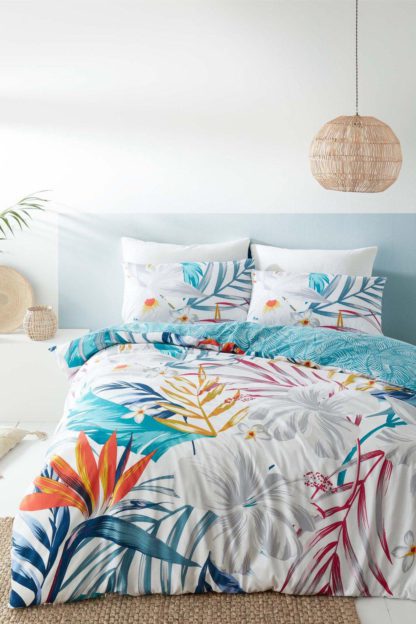 An Image of Ayanna Tropical Floral Duvet Set