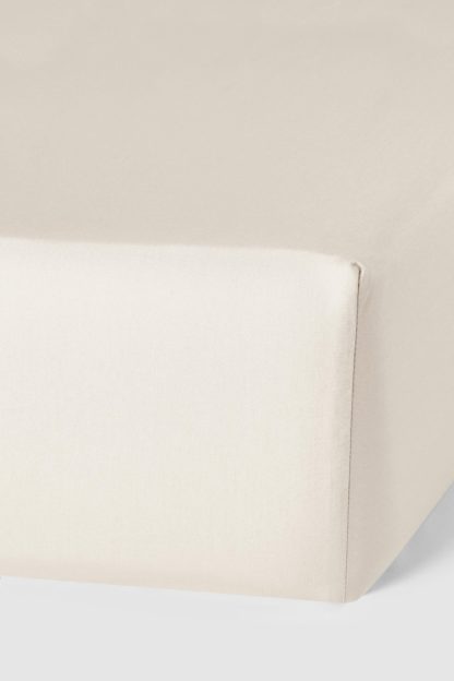 e15039347e6a403d4ee734e64b404f02e707c2dfea975cfdfd834b4d98130a1b-6.jpg An Image of Egyptian Cotton 200tc Double Fitted Sheet
