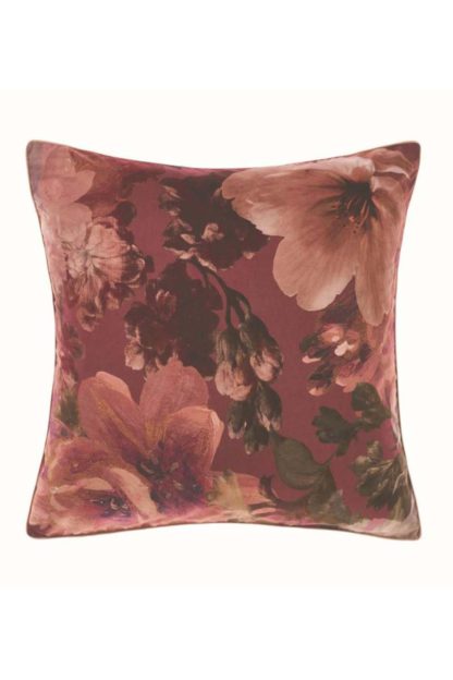 An Image of 'Floraine' Botanical Pillowcase Set