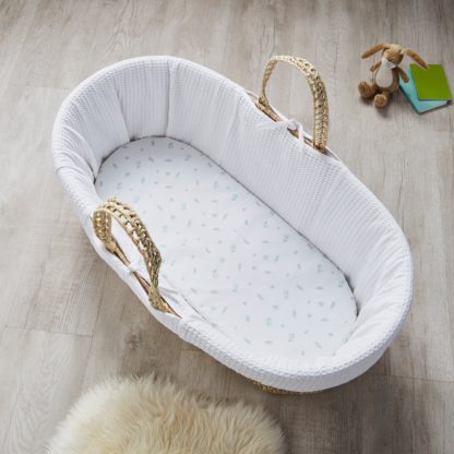 0bc7903662e65860b893a0bee2c8d4f54a2ded064c447dd254a159e925cecaec.jpg An Image of Pack of 2 100% Cotton Eucalyptus Jersey Fitted Sheets Green/White