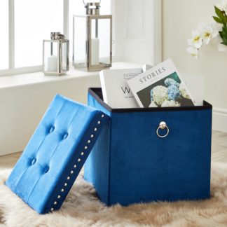 An Image of Luxe Traveller Navy Velvet Cube Navy