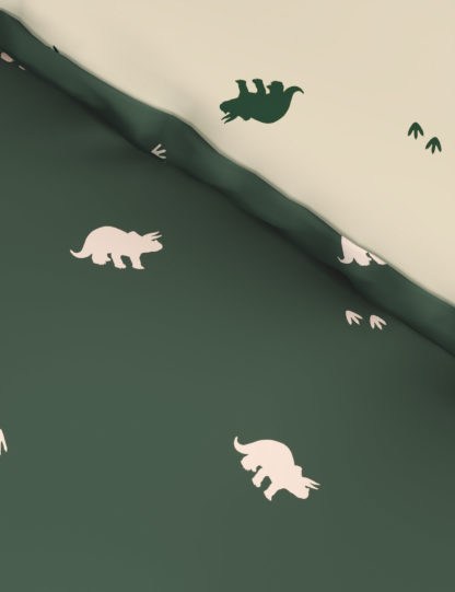 12504d8553c66b00f70adafbd1066a19f61e41c50c7e39fde2dc4e6251ee5fbb-2.jpg An Image of M&S Cotton Blend Dinosaur 3D Bedding Set