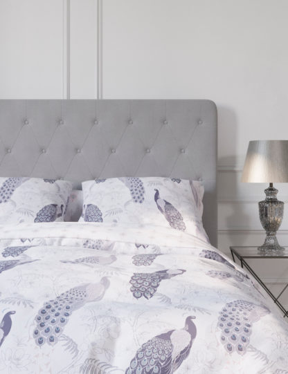 39b49946e1cf3a5192d16849620ebd9cc0c18bec8ed0c207e904bdf21449d6d0-1.jpg An Image of M&S Cotton Blend Peacock Bedding Set