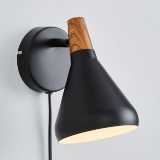 An Image of Elements Wolston Plug in Wall Light Black
