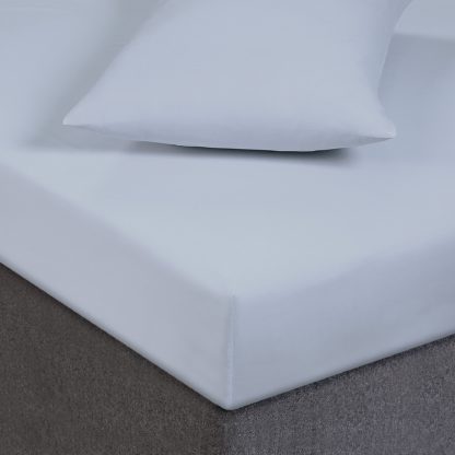An Image of Super Soft Microfibre 25cm Fitted Sheet White