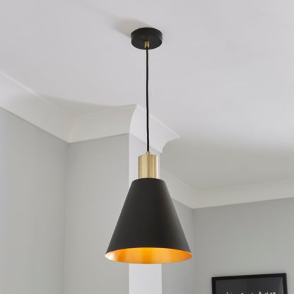 5645f9a06e892f43dfc1c6f7316697d6627c2d18445e1a543e8e016144dc81f1.jpg An Image of Santi Light Pendant Ceiling Fitting Black