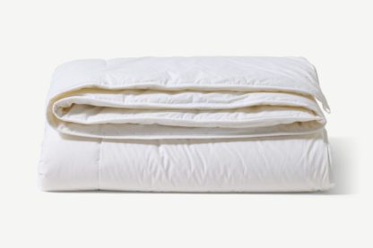 An Image of Devon Duvets Wool Duvet, Double, 600gms 8-14 Tog