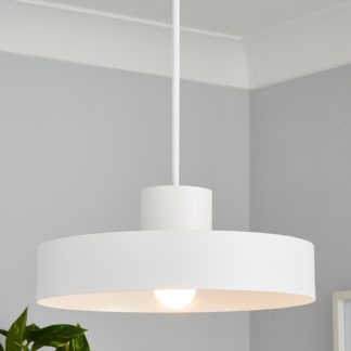 An Image of Oslo Nordic Metal Easy Fit Shade - White