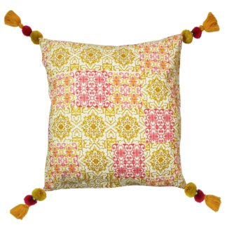 An Image of House Beautiful Paca Cushion - 45x45cm - Ibiza Pink