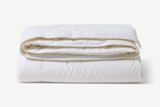 An Image of Devon Duvets Wool Duvet, King Size, 600gms 8-14 Tog