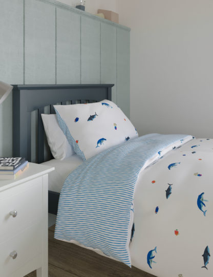 934def752a40119a43b2547a68cdb963c33f76b60b74bdfbaaa6540b25d5518c.jpg An Image of M&S Cotton Blend Whale Bedding Set