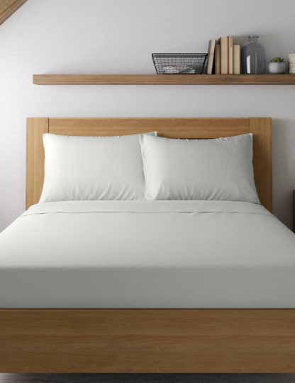 9d7d0c9a0b469a561a83707c65db077ab2a4968f725f5ced5f0bbbb093df0e24.jpg An Image of M&S 2 Pack Bamboo Cotton Blend Pillowcases