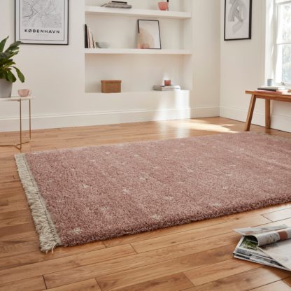 a2a047914e5b8c104d912c4a3d9aae8ef869909a5df77f9f9c1e0328f763586f.jpg An Image of Boho A475 Rug Green/White