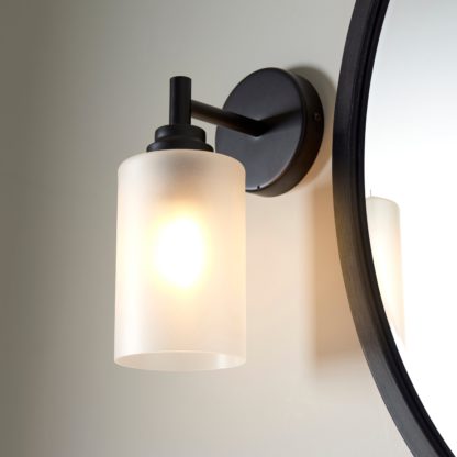 An Image of Fryer Bathroom Wall Light Gold