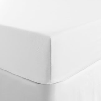 An Image of Holly Willoughby Plain 100% Cotton Fitted Sheet White