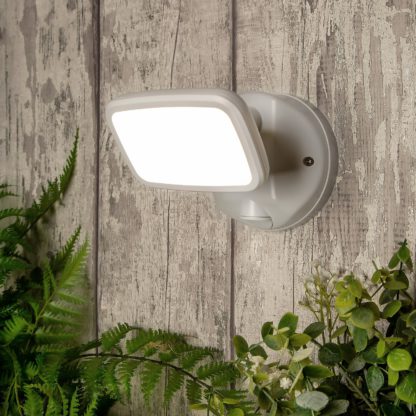 An Image of Lynn 1 Light Outdoor Wall Light (IP65) - White