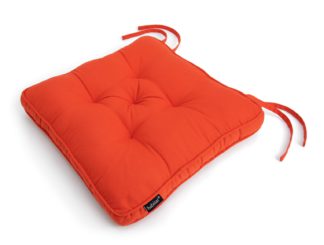 An Image of Habitat Festive Pack of 2 Seat Cushion - Red