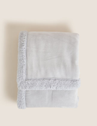 An Image of M&S Sherpa Fleece Throw