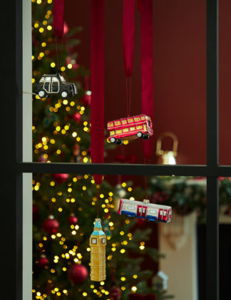 An Image of M&S 4 Pack Glass London Decorations