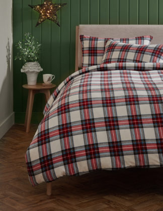 An Image of M&S Fleece Checked Bedding Set
