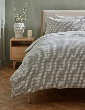 An Image of M&S Pure Brushed Cotton Chevron Bedding Set