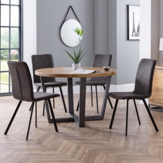 An Image of Brooklyn Round Dining Table with 4 Monroe Chairs Oak
