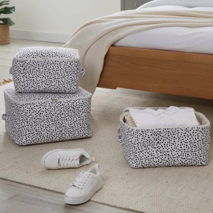 f49e7e343b6d08f98c1cd034925ead19b80542ee1526838fcc2441ecbadd9915.jpg An Image of Set of 3 Fabric Storage Bags Dotty White Black and white