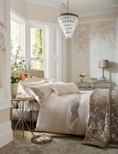 An Image of Amanda Holden Lucille Bedding Set