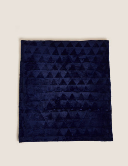 An Image of M&S Fleece Geometric Throw