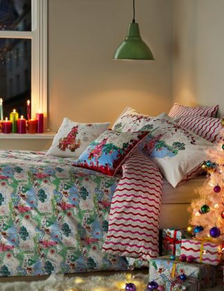 An Image of Cath Kidston Pure Cotton Christmas Sky Bedding Set