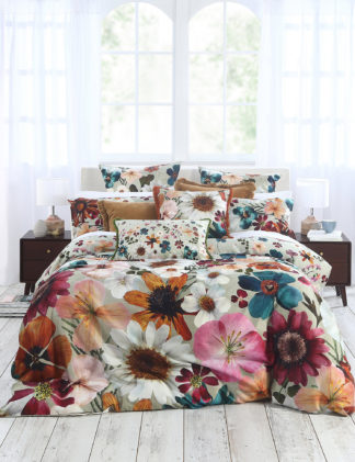 An Image of Mm Linen Sateen Flowerbed Bedding Set