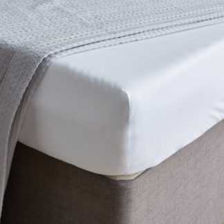 An Image of Hotel Plain White Cotton Tencel 28cm Fitted Sheet White