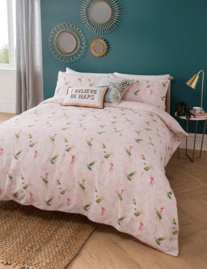 An Image of Yvonne Ellen Pure Cotton Sateen Tropical Parrots Bedding Set