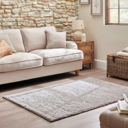 An Image of Lila Shaggy Rug Ivory