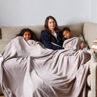 An Image of Supersize Family Snuggle Throw Chateau Grey