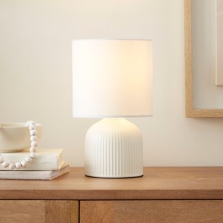 An Image of Hebe Ribbed Ceramic Table Lamp Cream