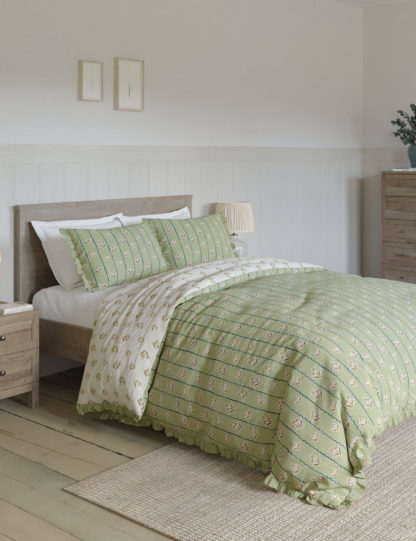 An Image of M&S Cotton Rich Floral Ruffle Edge Bedding Set