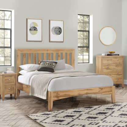 1dc65fe042f47bd102031899bbf32d7ddb6bed9c9e658ace5f975e7fd91968b3.jpg An Image of Hampstead Oak Wooden Bed Frame - 4FT Small Double