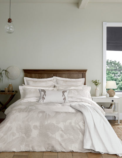 An Image of Sanderson Cotton Rich Lotus Leaf Duvet Cover