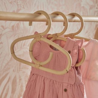 An Image of CuddleCo Aria Set of 9 Nursery Clothes Hangers Natural