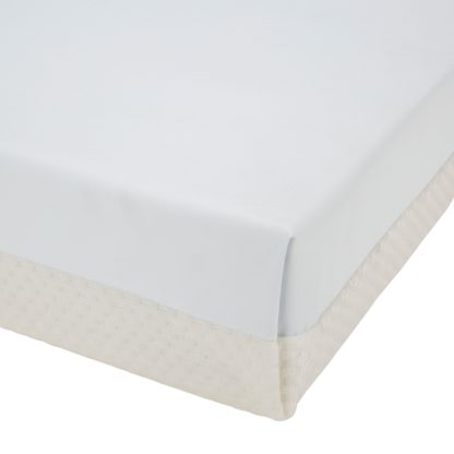 An Image of CuddleCo Signature Hypoallergenic Bamboo Pocket Sprung Mattress Cream