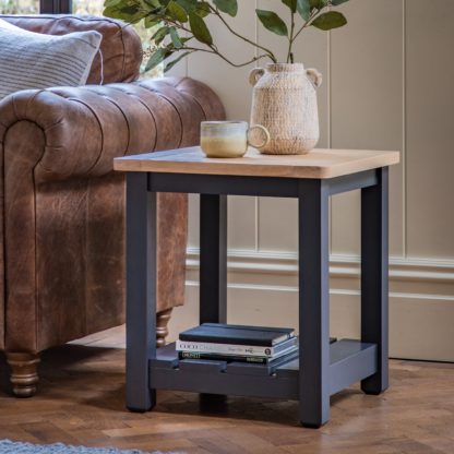 An Image of Elda Side Table Black