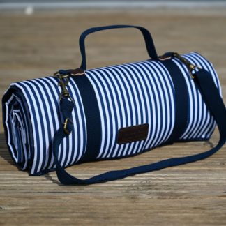 An Image of Three Rivers XL Picnic Blanket Blue