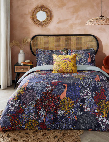 An Image of Sara Miller Sateen Giraffes Sanctuary Bedding Set