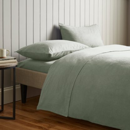 3d58f3cced91cdb0c49e77248f883b0cad8827bf14e98ab23d3574604fb0cd08.jpg An Image of Soft & Cosy Cotton Flat Sheet Red