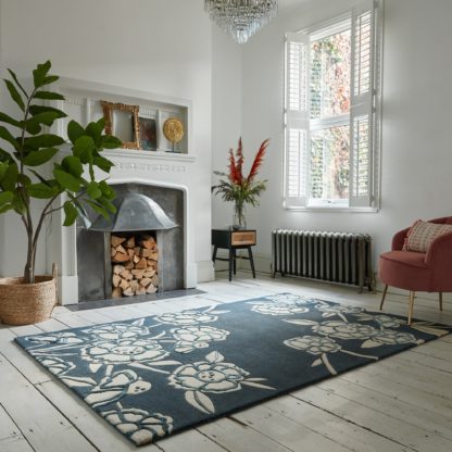 4a446978f4d19345af9de4269541f7c6f942fd33f49c7095433bd88473f49943.jpg An Image of Fleur Floral Wool Mix Rug Yellow